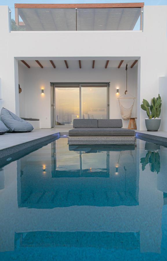 Seanfinity Beachfront Suites Mikri Vigla Zewnętrze zdjęcie