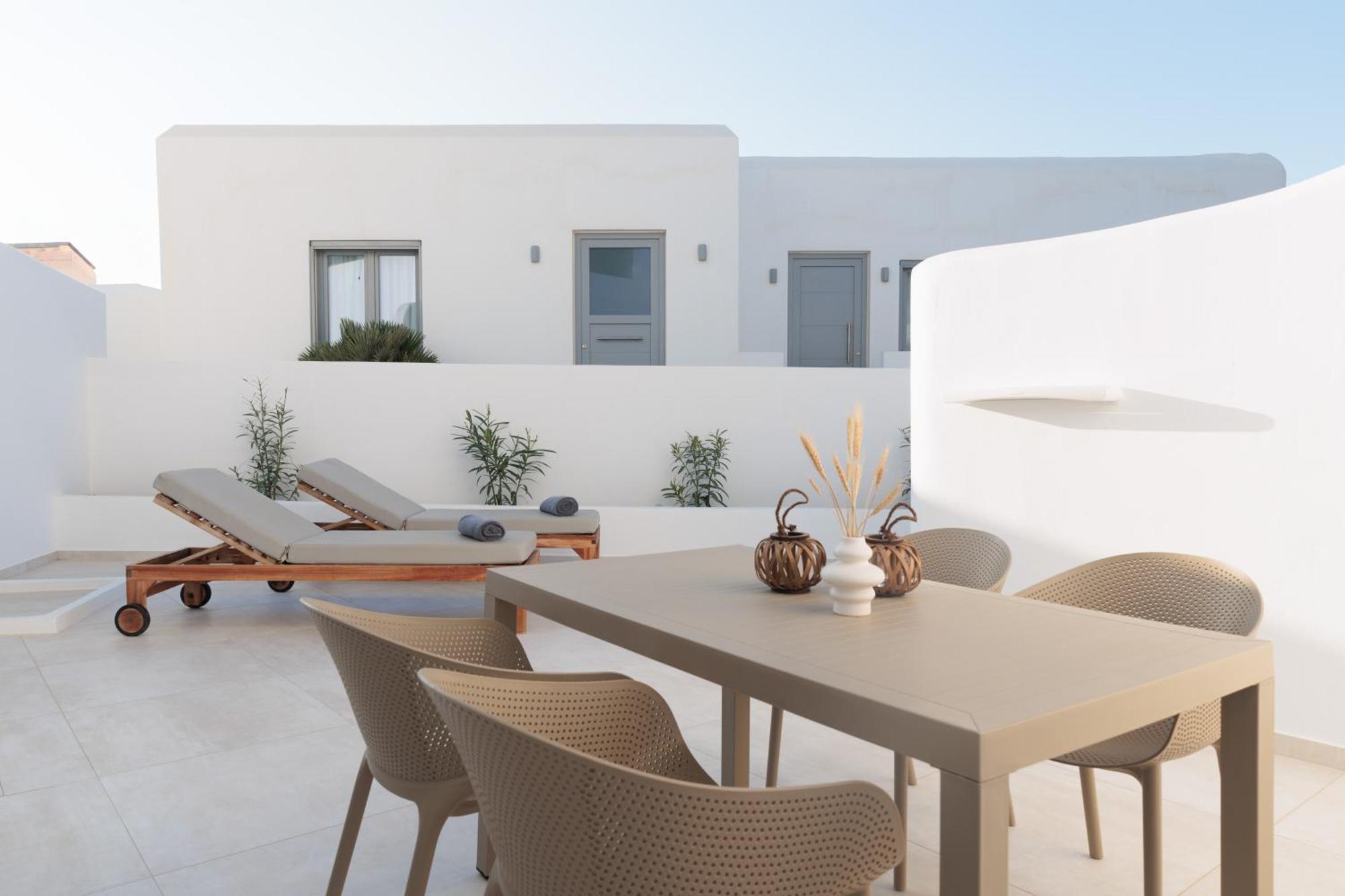 Seanfinity Beachfront Suites Mikri Vigla Zewnętrze zdjęcie