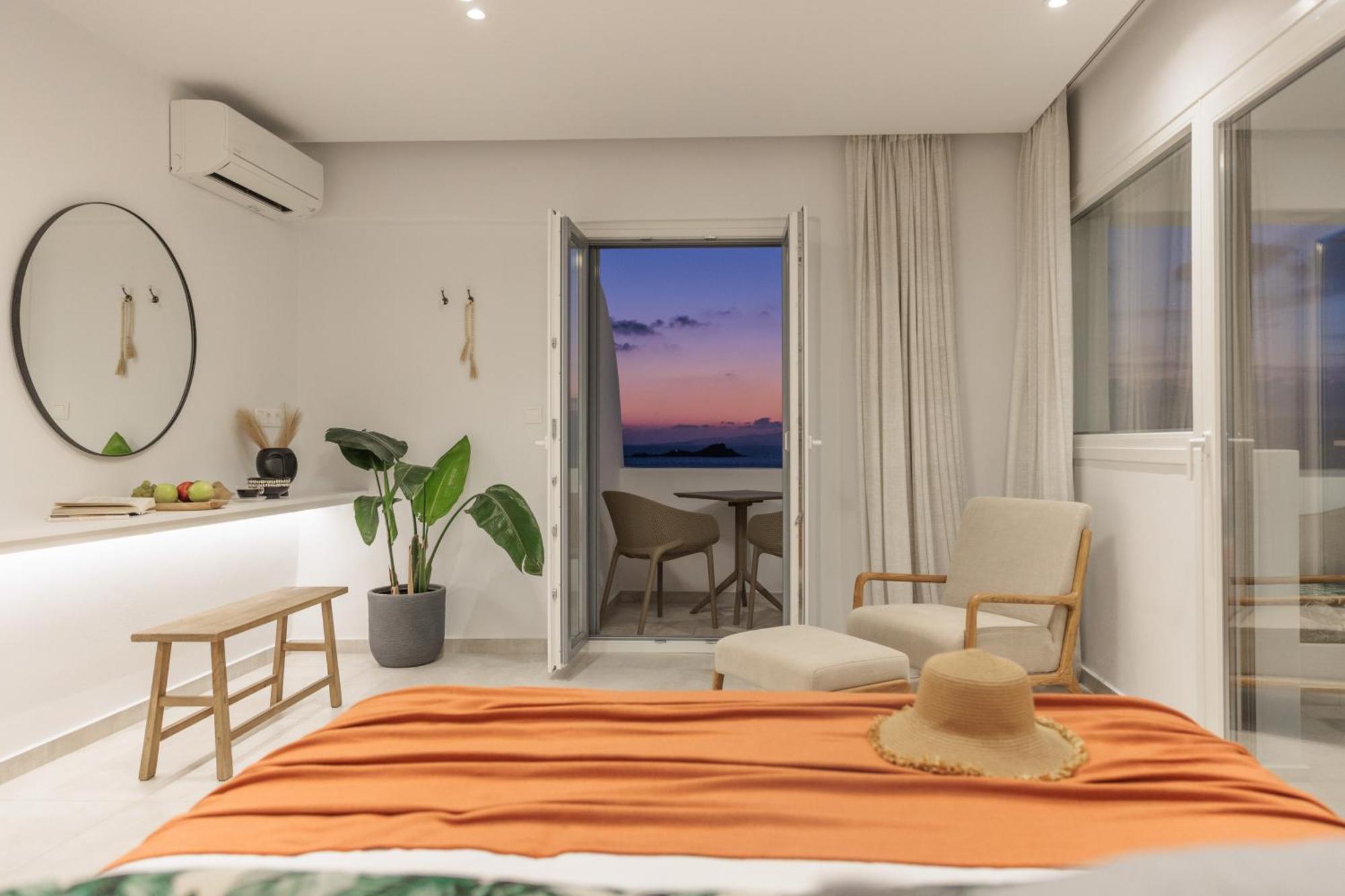 Seanfinity Beachfront Suites Mikri Vigla Zewnętrze zdjęcie