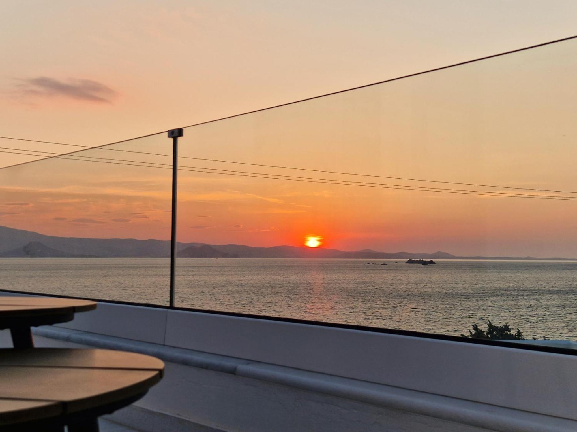 Seanfinity Beachfront Suites Mikri Vigla Pokój zdjęcie